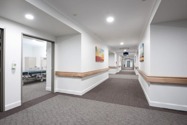 Intrim IHR10 Timber Hospital Handrail