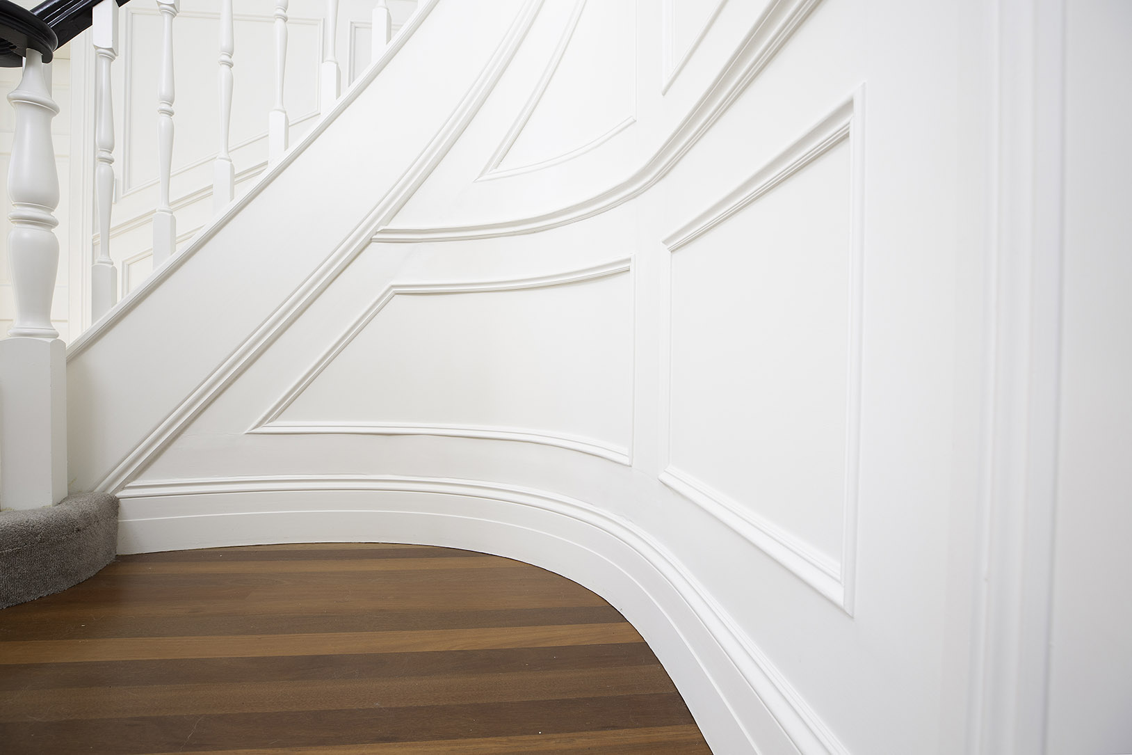 Curved Architrave_LRes