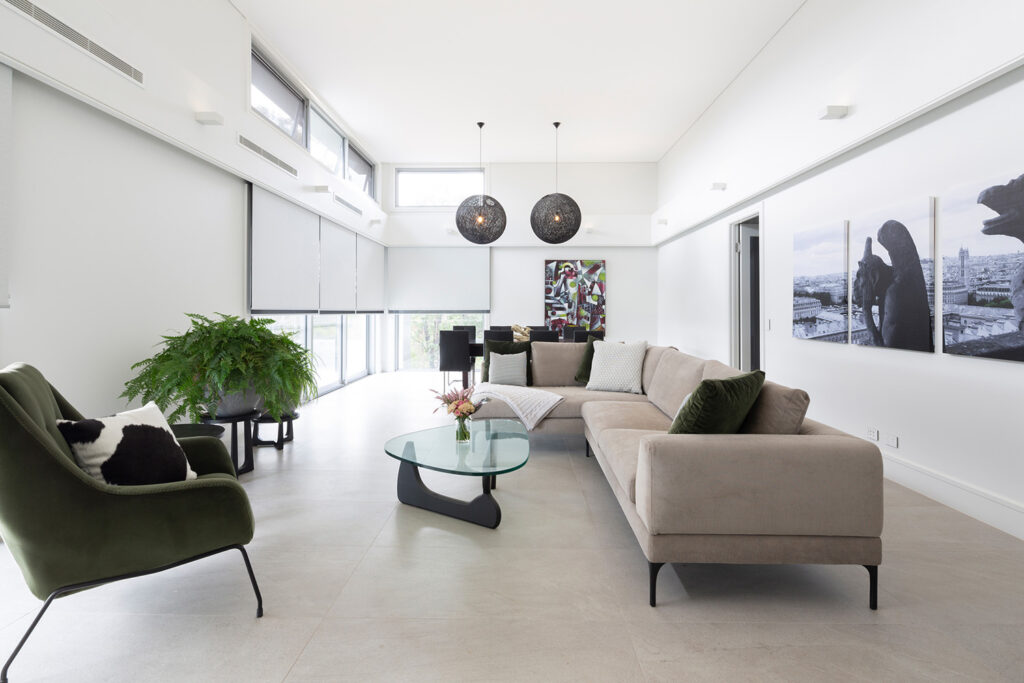 Modern skirtings