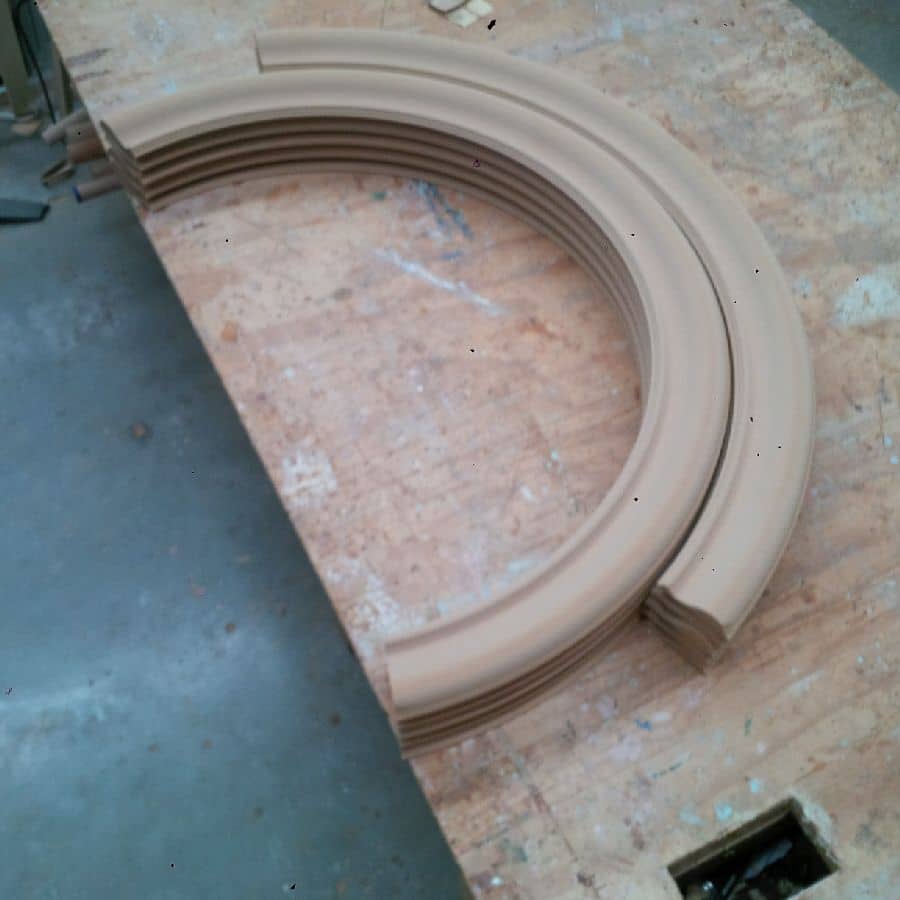 Curved architraves